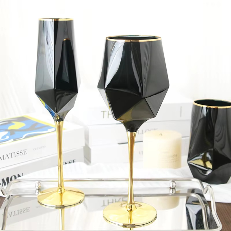 Puur zwart kristal gouden rand - Wine In Beer Glass recensie en prijs