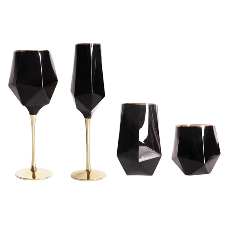 Puur zwart kristal gouden rand - Wine In Beer Glass recensie en prijs