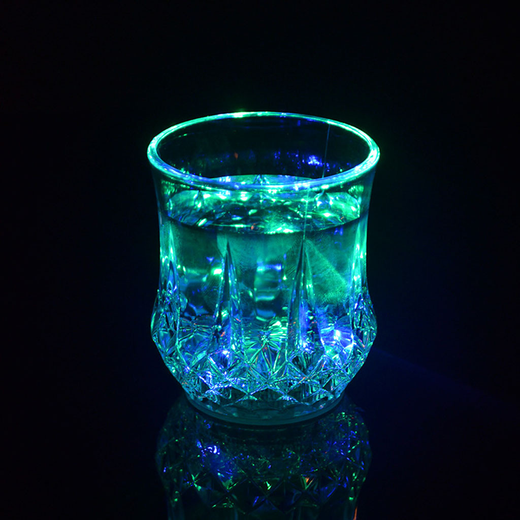 Gekleurde LED-gloeiende drinkb - Wine In Beer Glass recensie en prijs